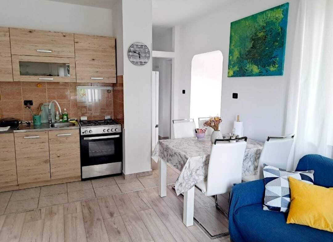Apartman Melita Galižana Eksteriør bilde